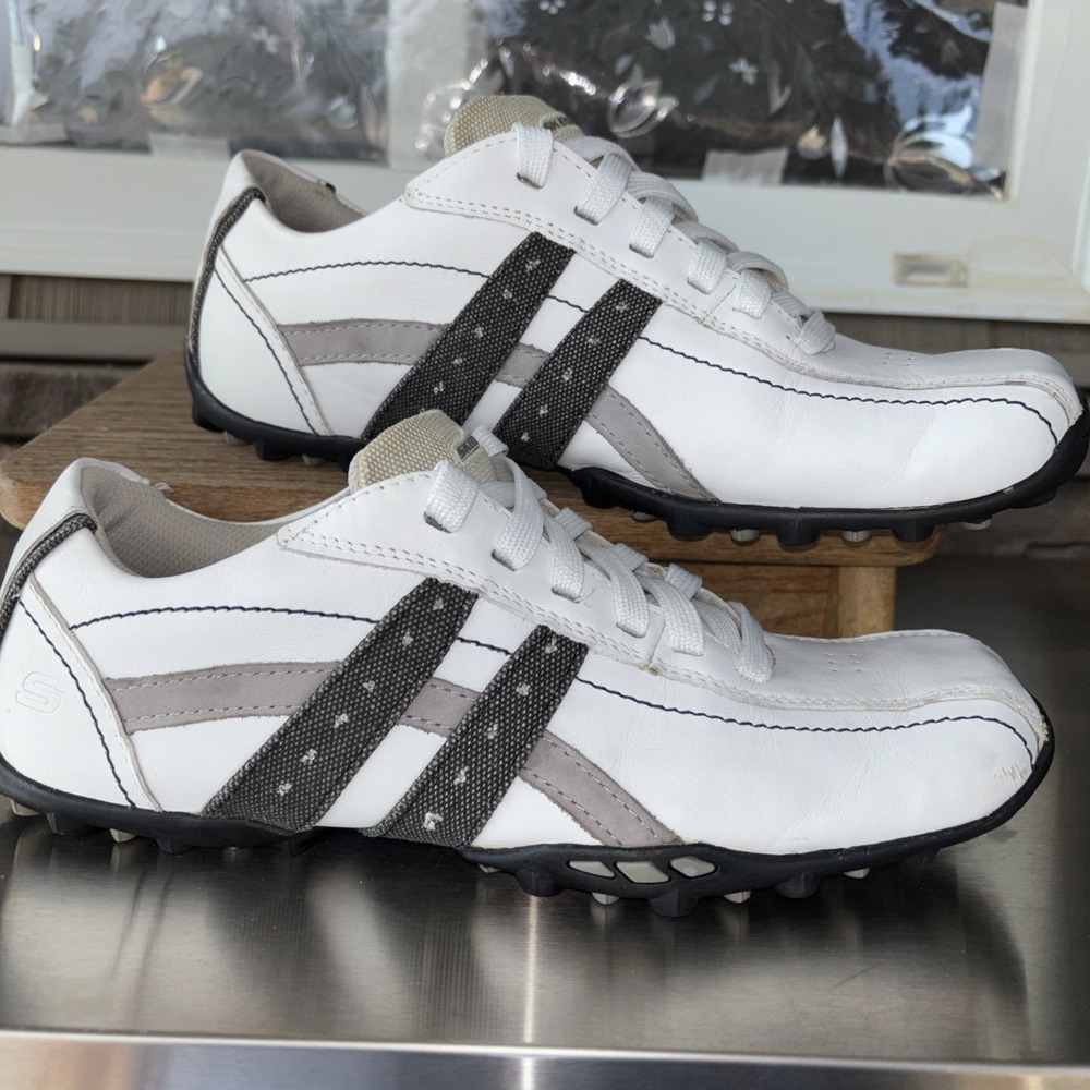 White and Gray Men's Casual Sneakers - Brand Unknown